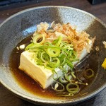 七津屋 - 湯豆腐 180円