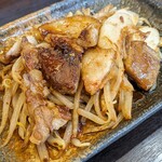 七津屋 - 鉄板 豚ツラミ 280円