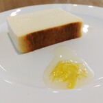 豆と喫茶 waltz - チーズテリーヌ　国産レモンソース