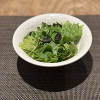 京風鉄板 はせ川 - 昆布との相性抜群の特製サラダ