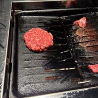 国産熟成焼肉 肉バル ドウラクコリーダ ランドマーク店 - 国産熟成肉100％ハンバーグ