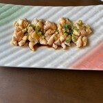 鹿原 - テールのポン酢和え､刺身で供されます｡初めて食べましたが美味しかったー。