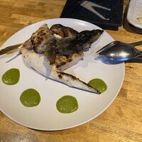 炭火焼イタリアン 海串 ブラーチェ - ブリカマ。ほぐして取り分け