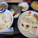 Matsuya - ソーセージエッグW、牛皿、大盛500円