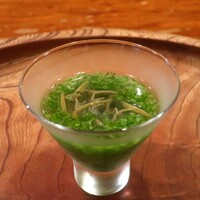 天一坊 - じゅんさいと叩きおくらの出汁仕立て