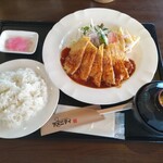 カフェテリア アメニティ - 豚肉のピカタ定食