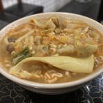 回転鍋 長福 - 勝手に好みの具材を入れて麻辣醤で作った〆のラーメン