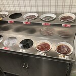 回転鍋 長福 - 味をキメるタレは豊富にあるので少しずつエロエロな味の鍋を楽しめます