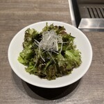 焼肉うしごろ - サラダ