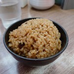 航海屋 - チャーシューおこわ、100円 (11時〜17時 ランチ価格)。