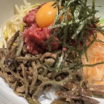 炭火焼肉 きらく亭 - 