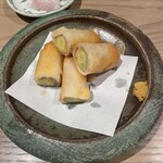 酒肴あおもん - ヤングコーンと生ハムの春巻き