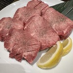 炭火焼肉 きらく亭 - 