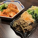 炭火焼肉 きらく亭 - 