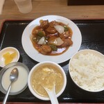 楽々食館 - 酢豚定食