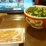 すき家 - めかぶオクラ牛丼 小