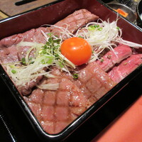 焼肉 小倉さつき - 【特選和牛4種盛重】アップ♪