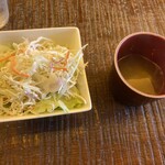 Kubota Shokudou - サラダと卵スープ