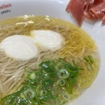 黄金の塩らぁ麺 ドゥエイタリアン - 