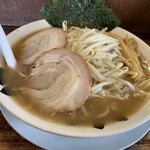 麺匠 大黒 - もやししょうゆ 中盛り、こってり、太麺 800円♪