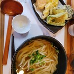 糸島うどん TOYOMARU - 糸島野菜の天ぷらうどん