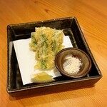いざかや しん - リクエスト料理のアスパラ天ぷらです(o^^o)