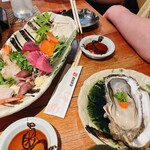 旬菜料理 きわ - 刺身盛り合わせと生牡蠣！