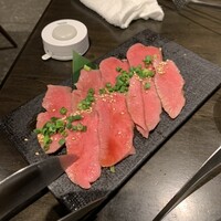 焼肉 ちゃんぷ 吉祥寺店 - タン刺し