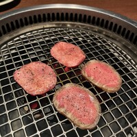 Yakiniku BarBies - 