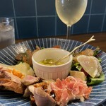 Dietro i tempi - 魚系も肉系も野菜系もすべて入っています