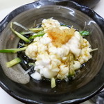 立飲みコーナー大つか - 2014.03 早い時間なのでおつまみも豊富？、、白子ポン酢（１９０円）