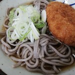 鉄剣タロー食堂 - コロッケそば 400円