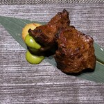 ペルー料理 bepocah - アンティクーチョ・デ・コラソン(和牛ハツの串焼き)