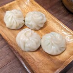 LASOLA Bhutan Restaurant - チーズモモ