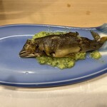 うを徳 - 島根県高津川の鮎のコンフィと胡瓜のソース