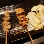 おおにし - 焼き鳥_皮(塩)、ねぎ身(タレ)