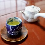 東屋 - 〆にお茶