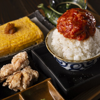 至福の１杯！和牛サーモン生BAKUDAN丼