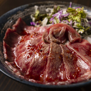 至極の逸品！味変楽しむステーキまぶし！