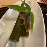 山玄茶 - カーっと口を開いて