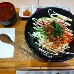 Kanazawa Mito - 合挽きハンバーグとアボカドのロコモコ丼