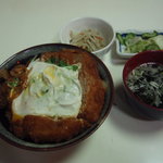 山愛 - かつ丼　950円