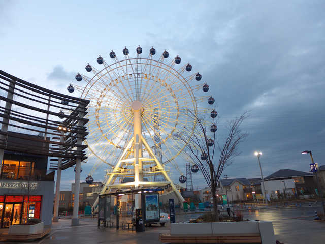 炙屋十兵卫 - 三井アウトレットモール仙台港は,観覧车が目印