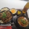 カルビ丼・スン豆腐専門店 三肉屋 プロメナ神戸店