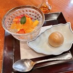 銀座ろくさん亭 - 季節フルーツレモンジュレ，自家製蒸かし饅頭