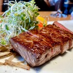 鉄板焼 天 本丸 - サーロインステーキ(接写)