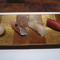 渋谷 鮨 まつもと - 中とろ・鮃・まあ地・帆立