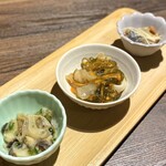 北海寿司と天ぷら すし山 - ・北海道珍味三種
            (つぶ貝わさび、松前漬け、ニシンの山椒煮)