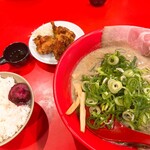 特製ラーメン 大中 本店 - 
