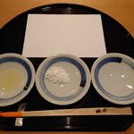 天ぷら 京星 - 箸セット、塩、レモン